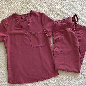 Figs Women's Mauve Scrub Top and Pants Set